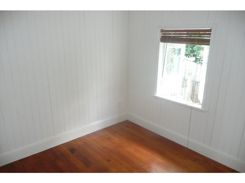 52 Woodstock Road, Toowong QLD 4066