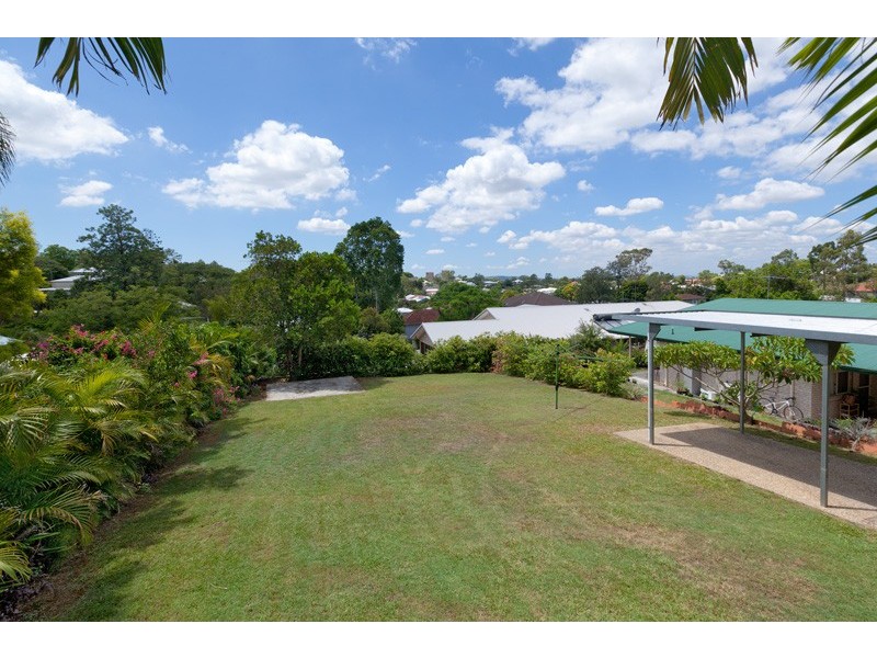 5 Jessica Street, Taringa QLD 4068