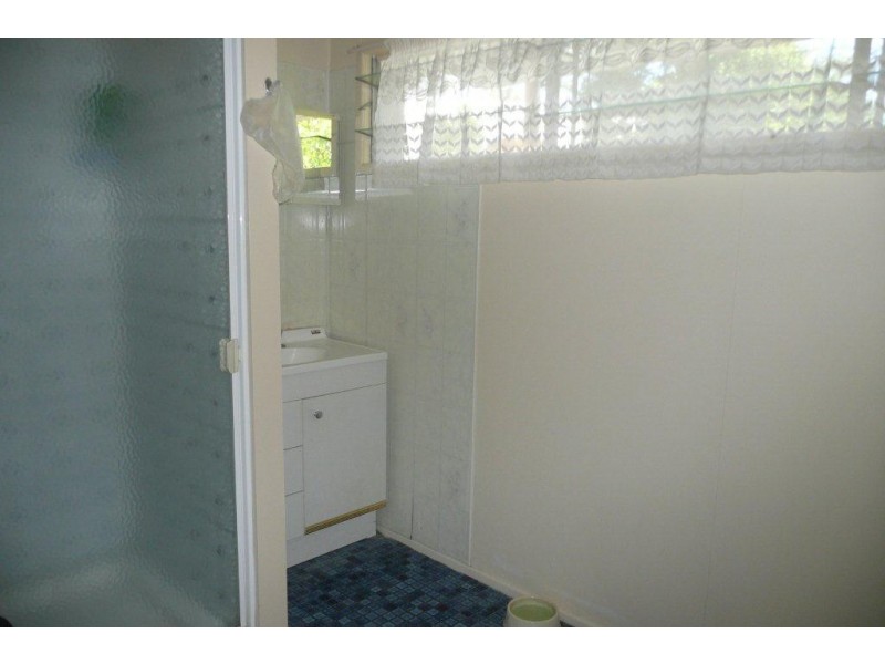 6 Sophia Street, Kenmore QLD 4069