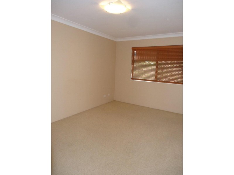 1/124 Whitmore Street, Taringa QLD 4068
