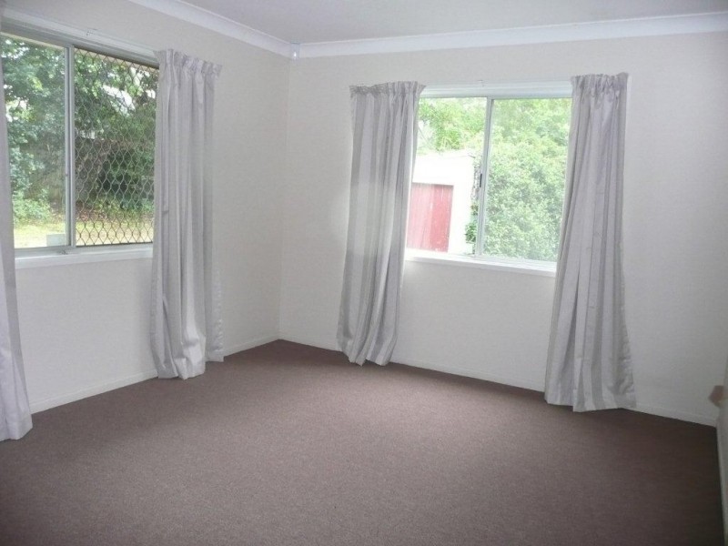 59 Trenton Street, Kenmore QLD 4069