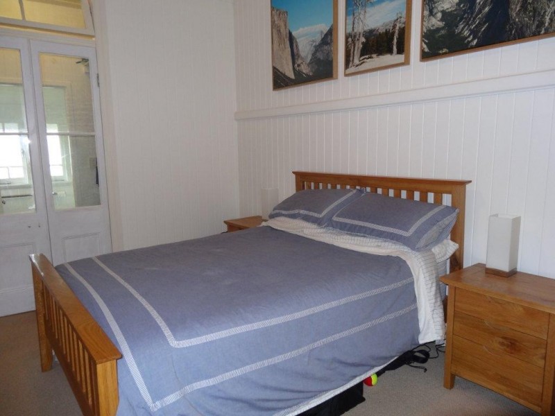 26 Clarence Road, Indooroopilly QLD 4068