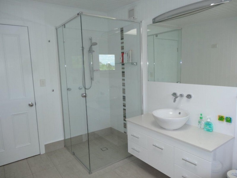 26 Clarence Road, Indooroopilly QLD 4068