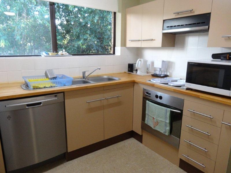 4/151 Central Avenue, Indooroopilly QLD 4068