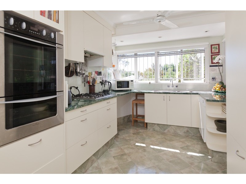 16 Victoria Street, Indooroopilly QLD 4068