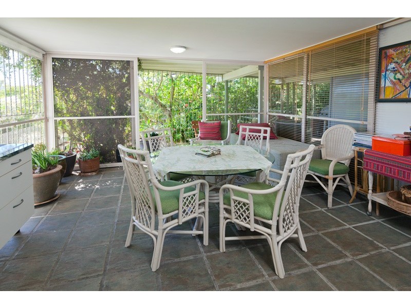 16 Victoria Street, Indooroopilly QLD 4068