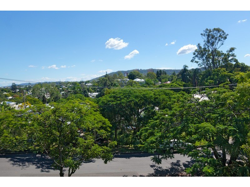 16 Victoria Street, Indooroopilly QLD 4068