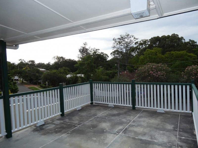 139 Highland Tce, St Lucia QLD 4067