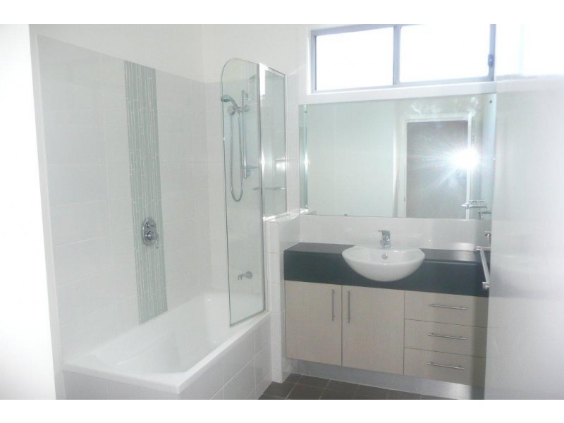 10 Harts Road, Indooroopilly QLD 4068