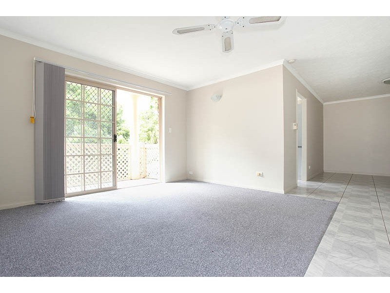 2/6 Shirley Street, Indooroopilly QLD 4068