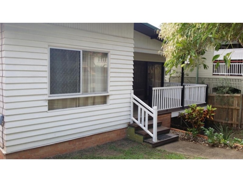 82 White Street, Graceville QLD 4075