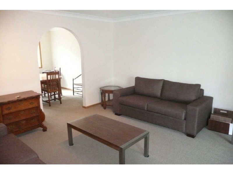 98 Carinya Street, Indooroopilly QLD 4068