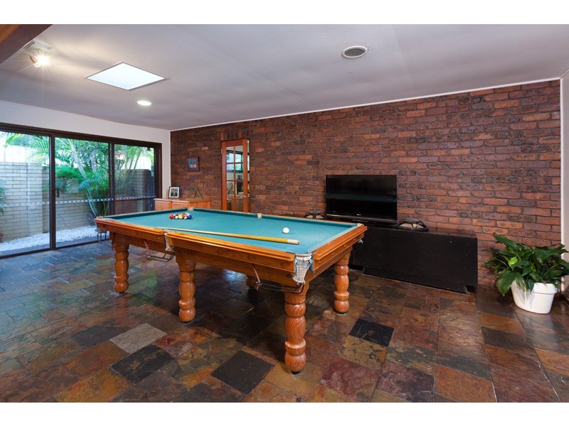 7 Castile Street, Indooroopilly QLD 4068