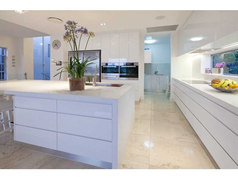 96 Central Avenue, St Lucia QLD 4067
