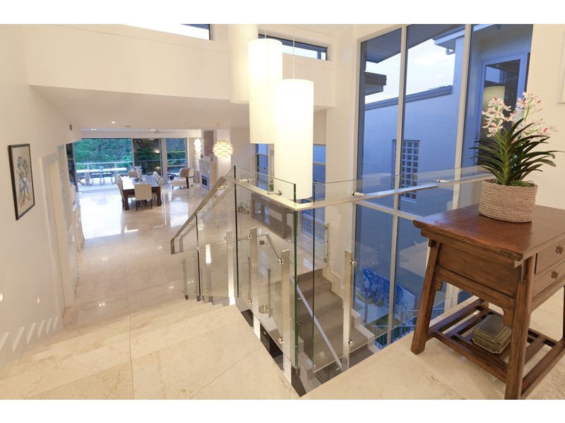 96 Central Avenue, St Lucia QLD 4067