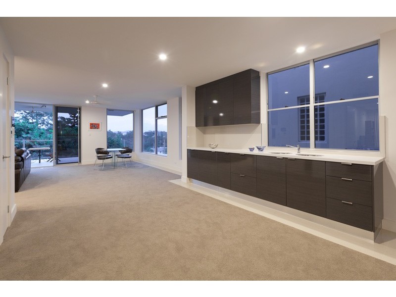 96 Central Avenue, St Lucia QLD 4067