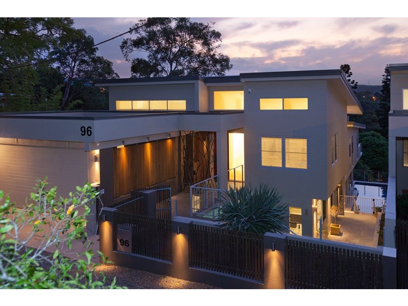 96 Central Avenue, St Lucia QLD 4067