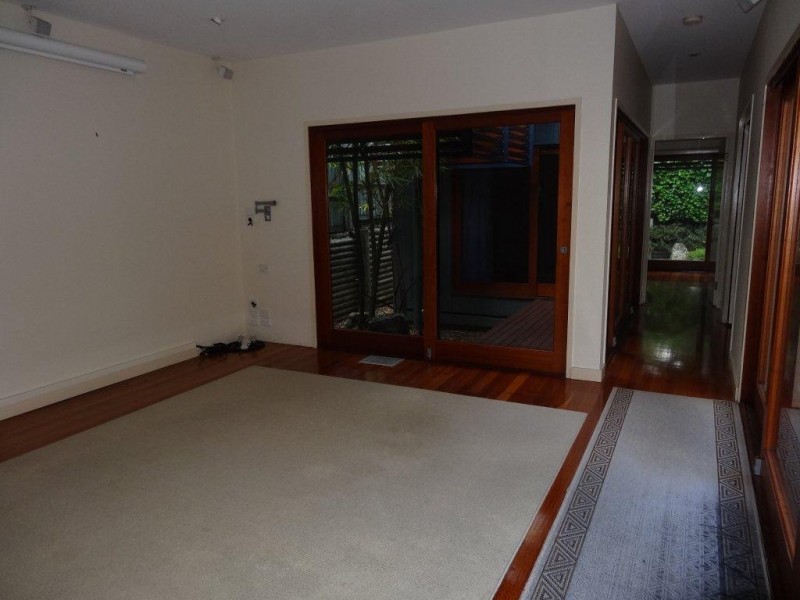 50 Gordon Terrace, Indooroopilly QLD 4068