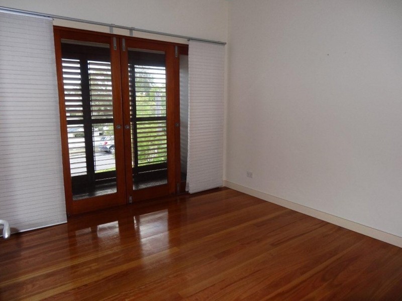 50 Gordon Terrace, Indooroopilly QLD 4068