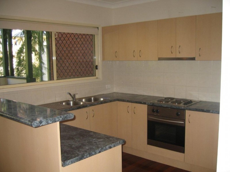 3/2 Queens Road, Taringa QLD 4068