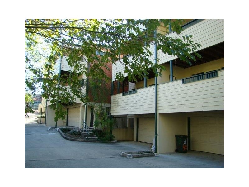 3/2 Queens Road, Taringa QLD 4068
