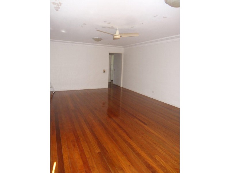 165 Taringa Parade, Indooroopilly QLD 4068