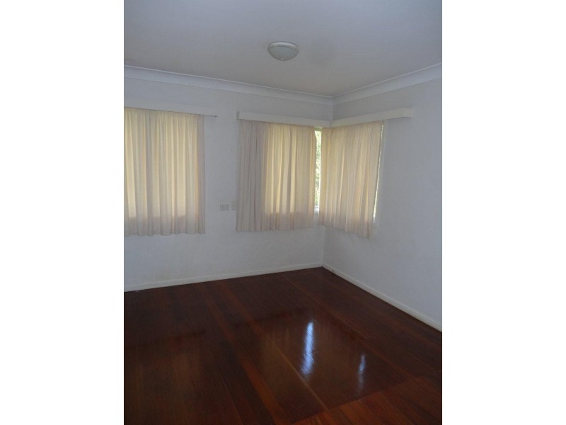 165 Taringa Parade, Indooroopilly QLD 4068