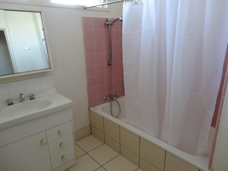 165 Taringa Parade, Indooroopilly QLD 4068