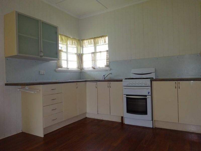 4 Sundridge Street, Taringa QLD 4068