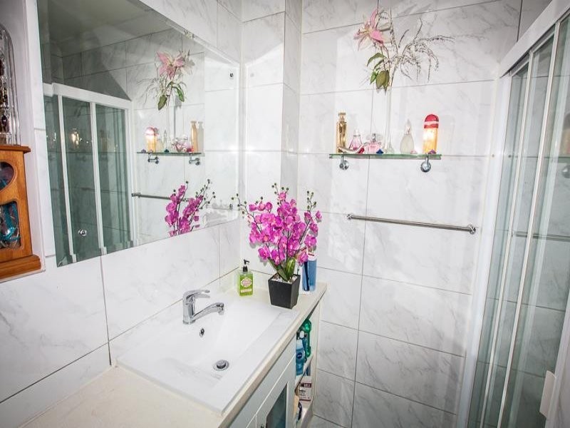 8/16 Foxton Street, Indooroopilly QLD 4068