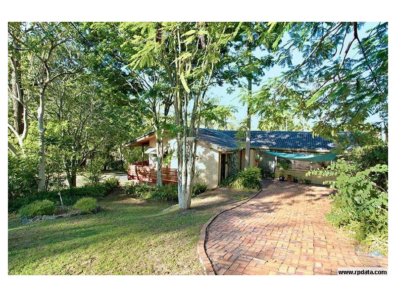 19 Norman Street, Fig Tree Pocket QLD 4069