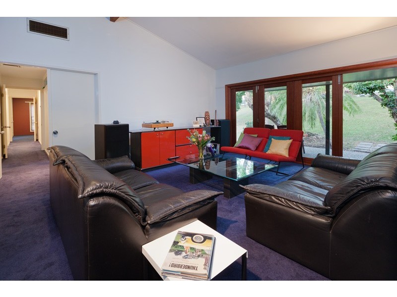 7 Castile Street, Indooroopilly QLD 4068