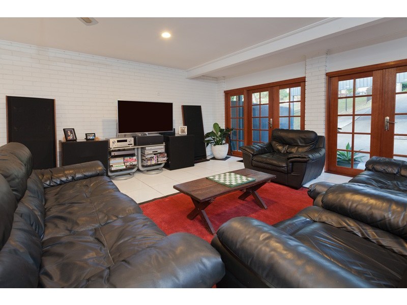 7 Castile Street, Indooroopilly QLD 4068