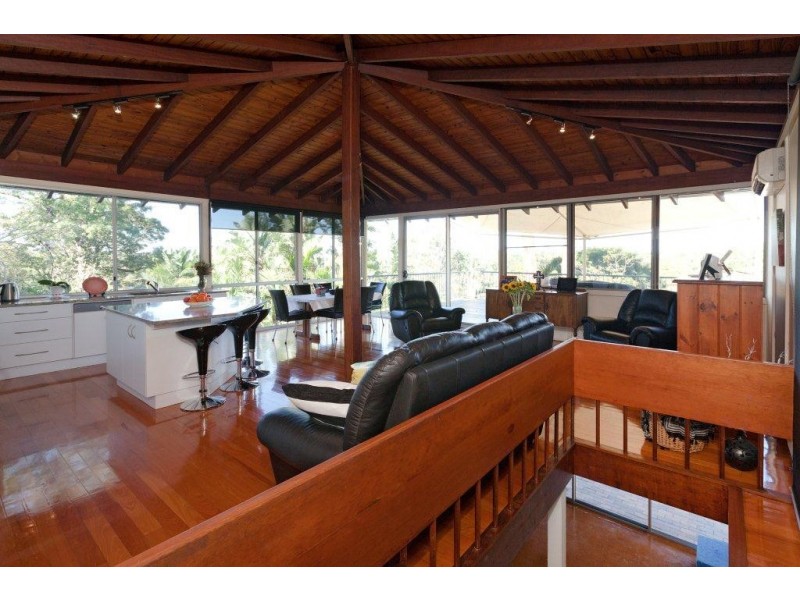 24 Cedarleigh Road, Kenmore QLD 4069