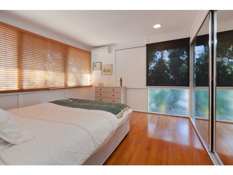 24 Cedarleigh Road, Kenmore QLD 4069