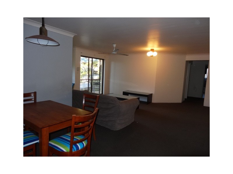 3/5 Grosvenor Road, Indooroopilly QLD 4068