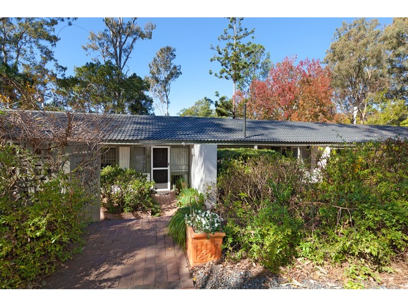 22 Scenic Road, Kenmore QLD 4069