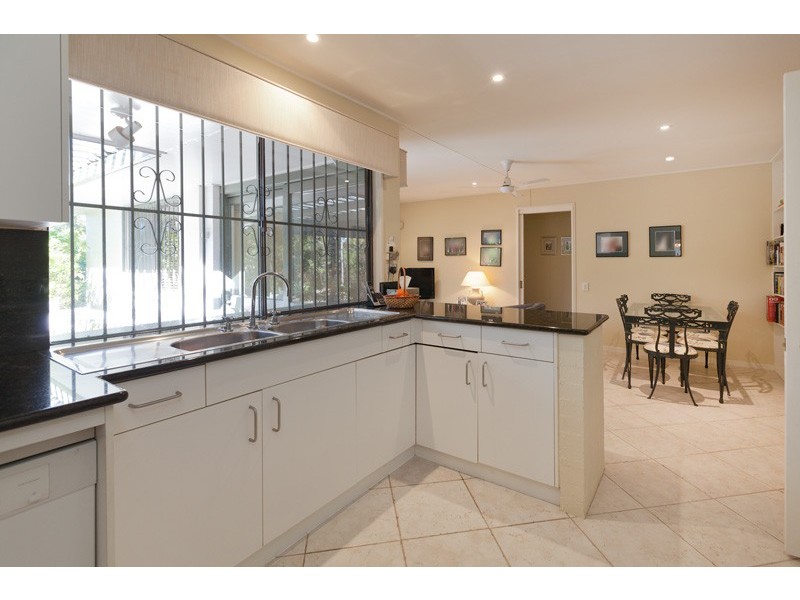 22 Scenic Road, Kenmore QLD 4069