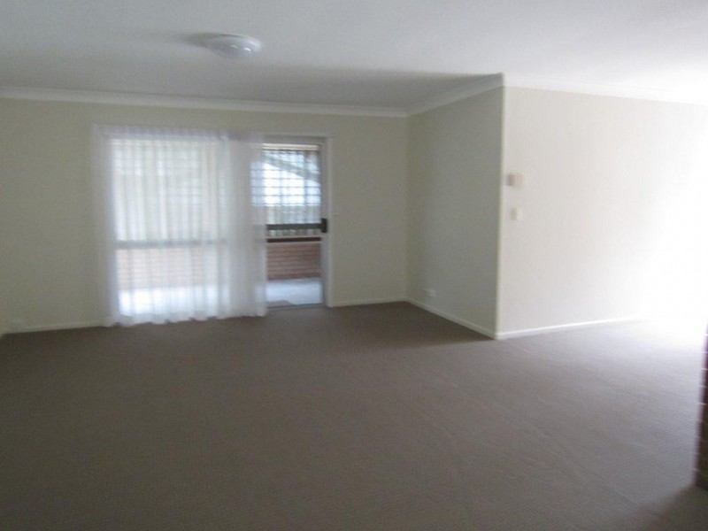 59 Trenton Street, Kenmore QLD 4069