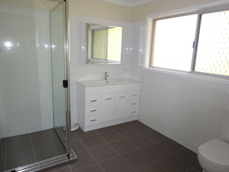 59 Trenton Street, Kenmore QLD 4069