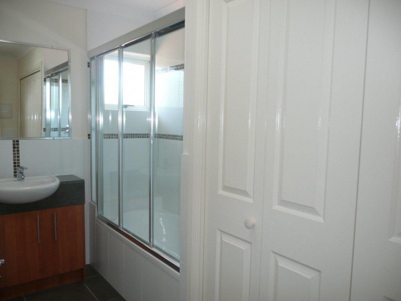 4/14 Finney Road, Indooroopilly QLD 4068