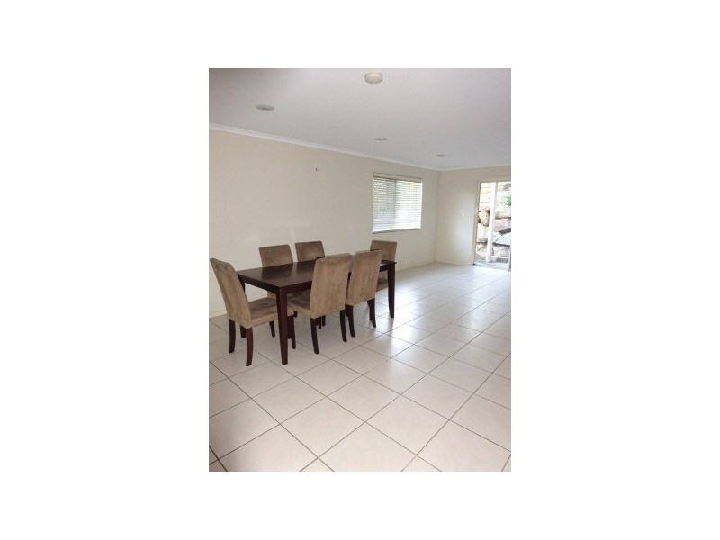 2/295 Moggill Road, Indooroopilly QLD 4068