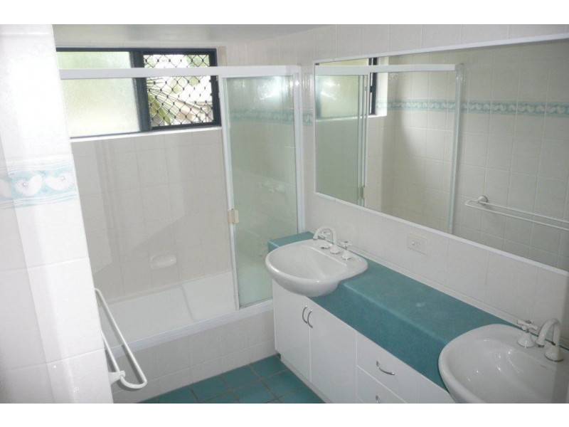 4/52 York Street, Indooroopilly QLD 4068