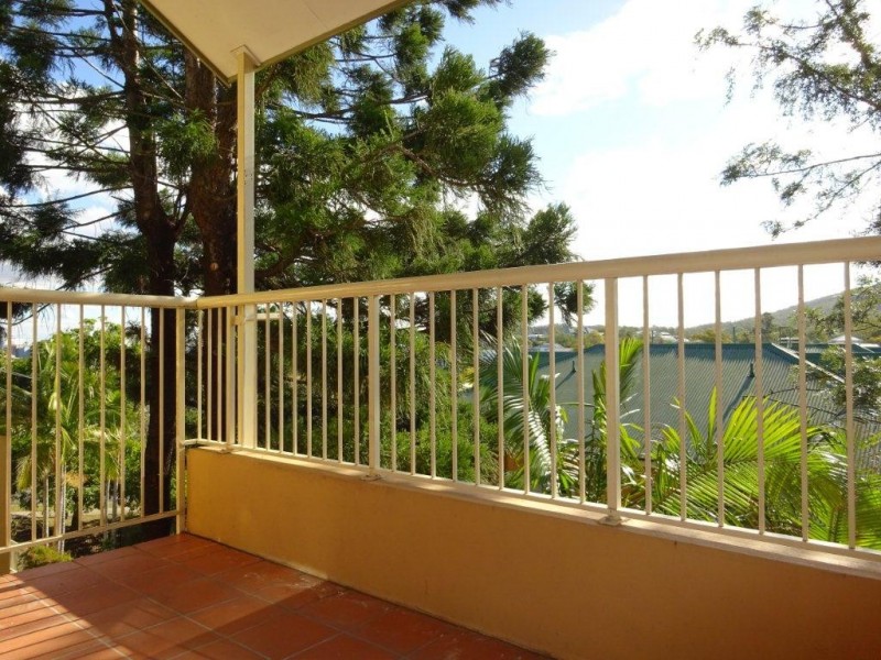 11/15 Clarence Road, Indooroopilly QLD 4068