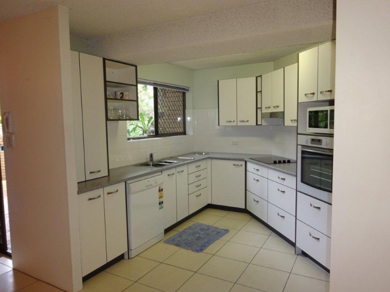 33 Rokeby Terrace, Taringa QLD 4068