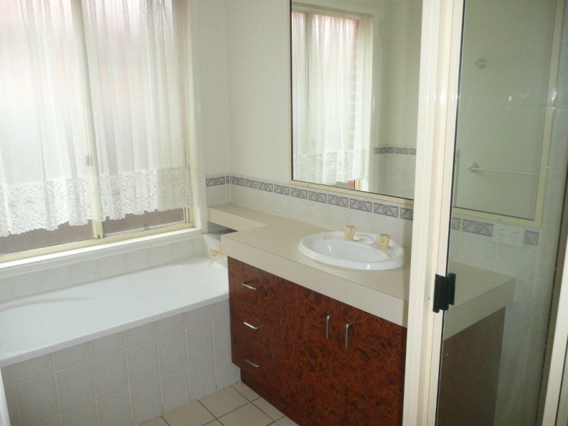 27 Pratten Street, Corinda QLD 4075