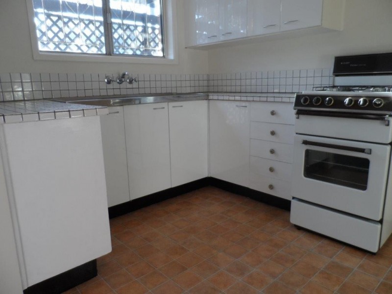 2 Cecil Street, Indooroopilly QLD 4068