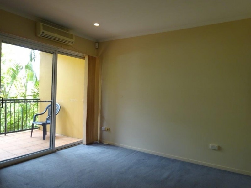 4/30 Foxton Street, Indooroopilly QLD 4068