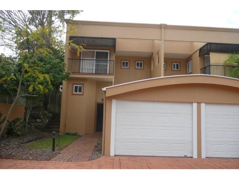 4/30 Foxton Street, Indooroopilly QLD 4068