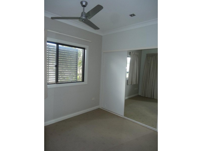 8/146 Clarence Road, Indooroopilly QLD 4068